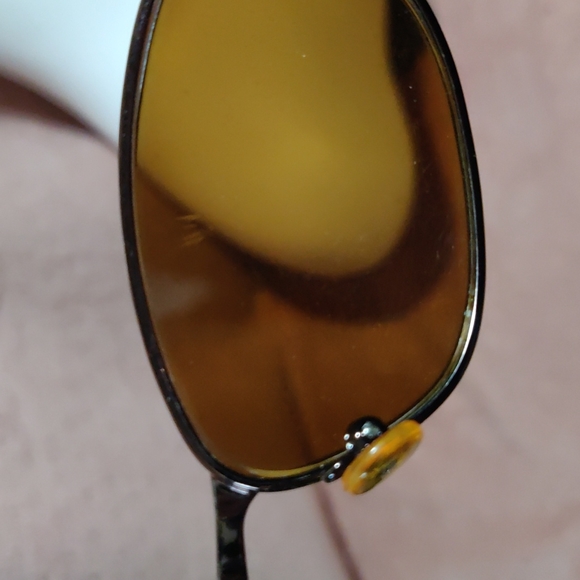 Vintage Ray-Ban sunglasses & new case - Picture 14 of 16